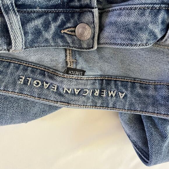 American Eagle Stretch High Rise Mom Straight Jeans Sz 14 Short - Picture 3 of 11